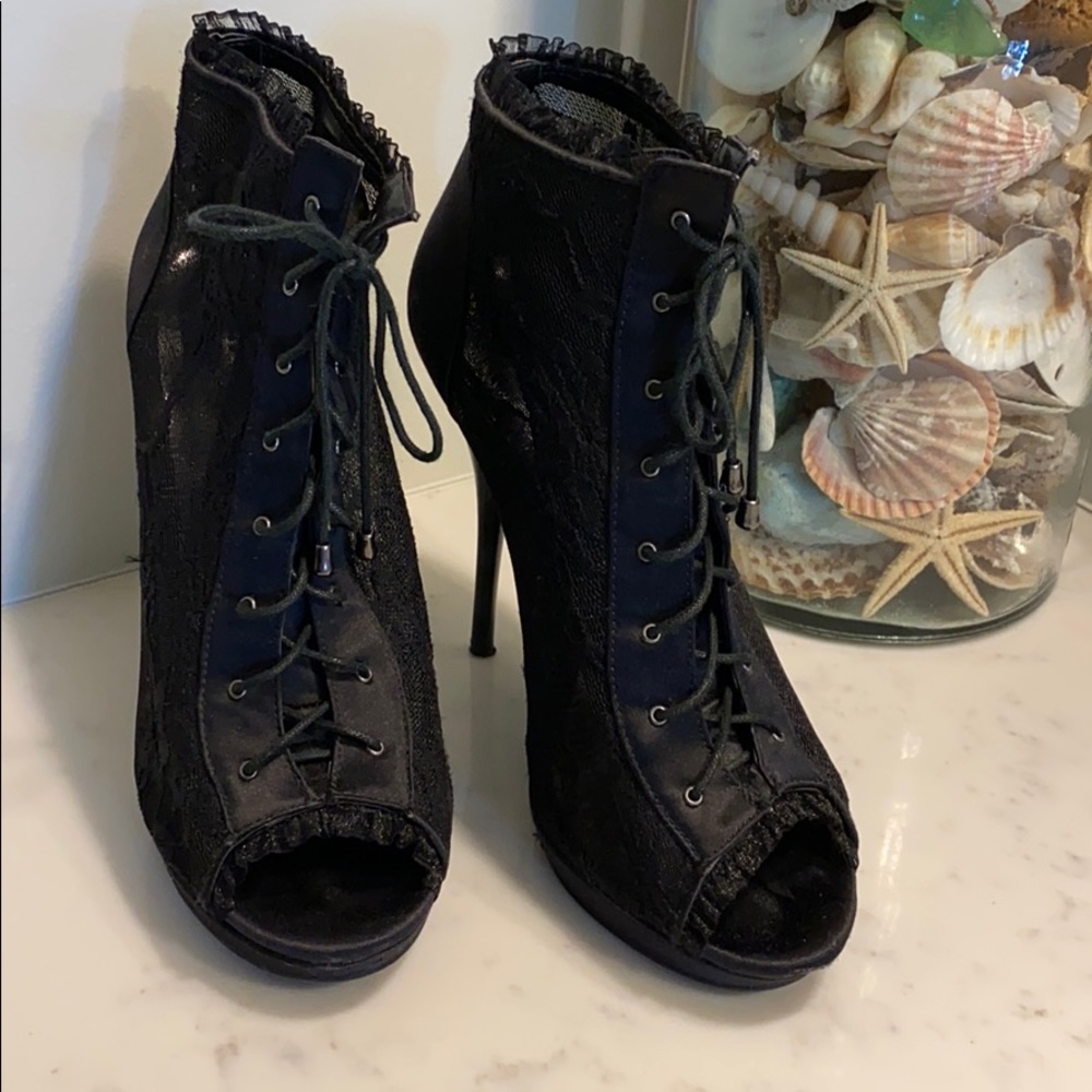 Bakers Booties - Picture 2 of 7